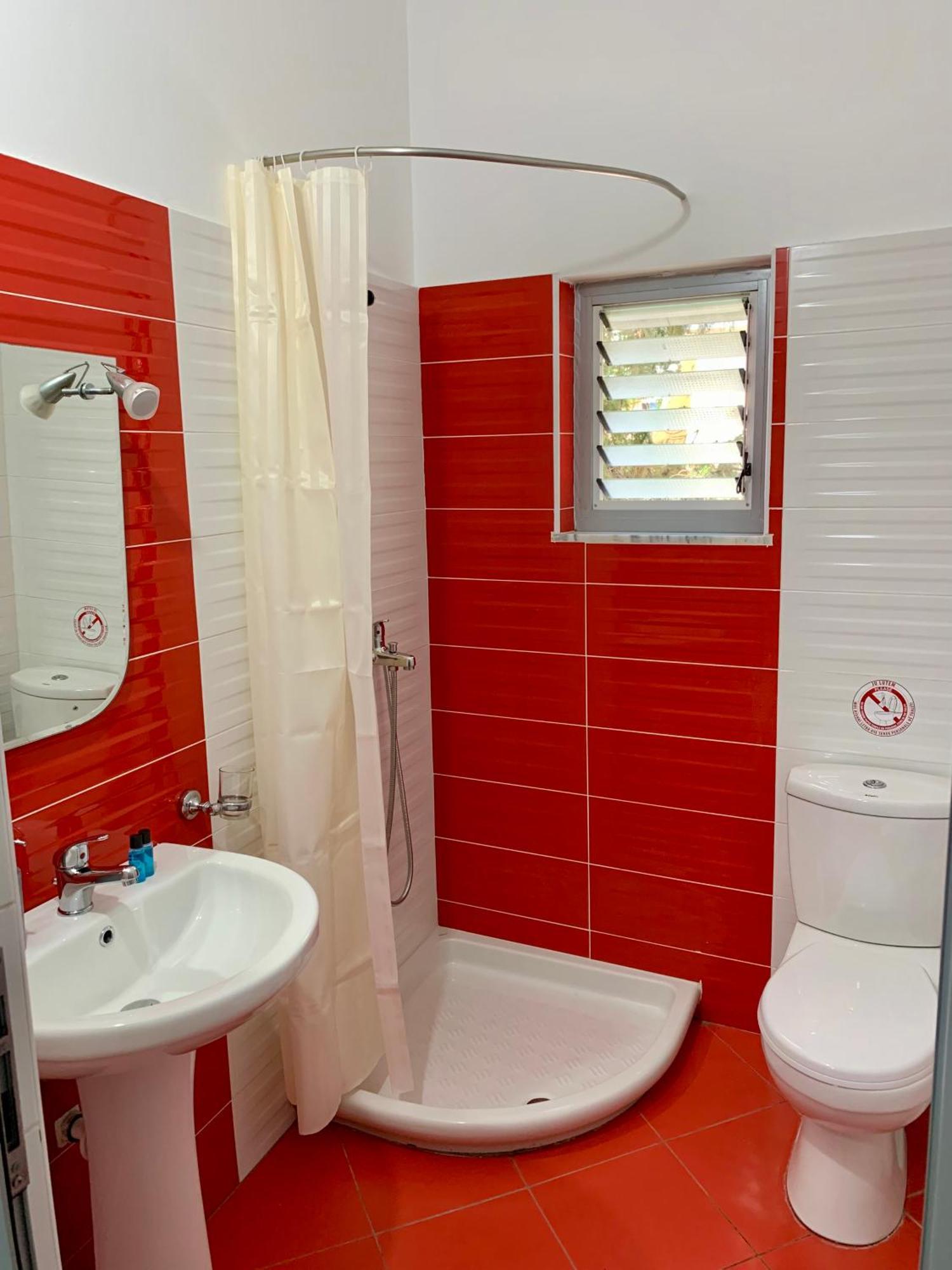 Hotel Piazza Saranda Extérieur photo