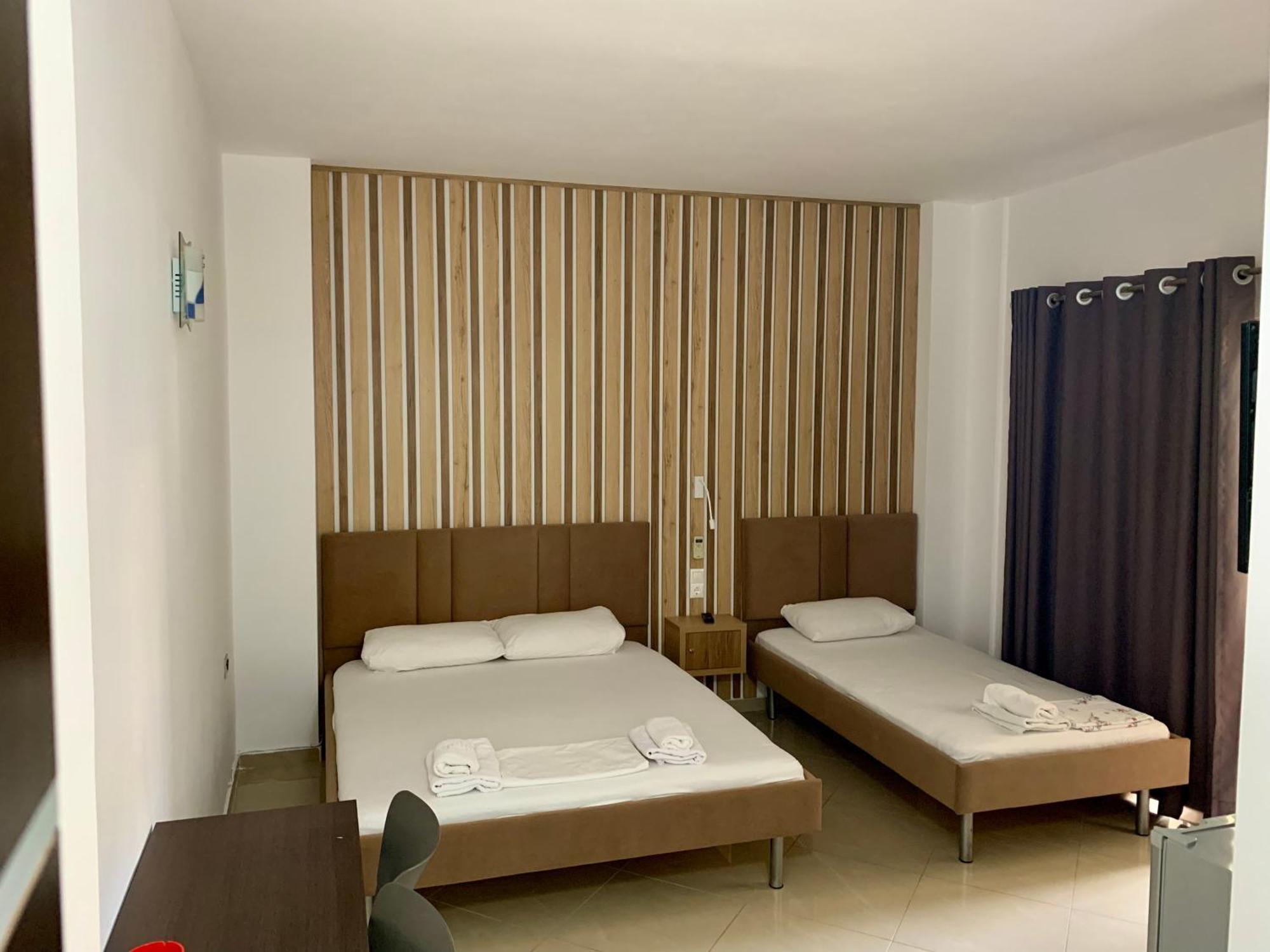 Hotel Piazza Saranda Extérieur photo